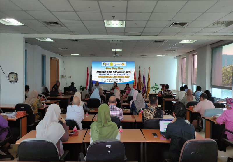 Rapat Tinjauan Manajemen (RTM) tingkat universitas di Universitas Persada Indonesia Y.A.I Tahun Akademik 2024/2025